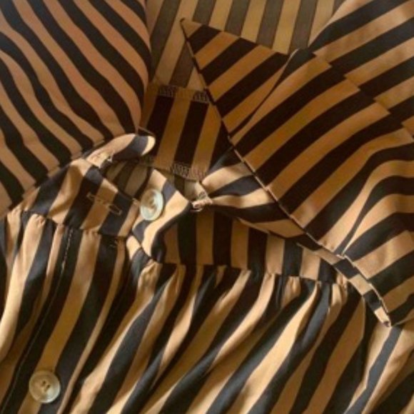 Striped peekaboo knot front cami dress - Picture 7 of 7